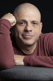 Photo of Archie Balardi as Vendedor