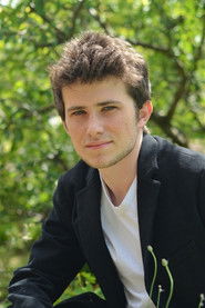 Photo of Victor Ezenfis as Titouan