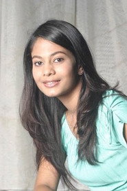Photo of Secha Laurette as Amel