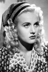 Photo of Paula Valenska as Sury / Sonia / Hedy