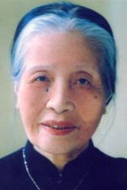 Photo of Kim Song as Hoài's Mother