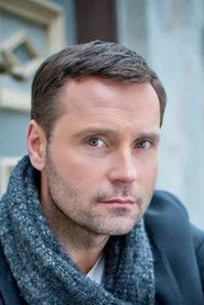 Photo of Veikko Täär as Allan