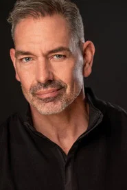 Photo of Dan Kyle as Hunter