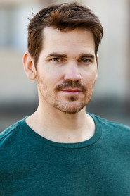 Photo of Matt Mitchell as Kai Richards
