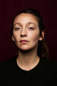 Photo of Ginger Romàn as Isa