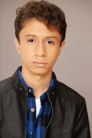 Photo of Julian Vidaurrazaga as Mundo