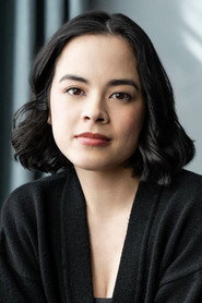 Photo of Julia Rehwald as Isabel