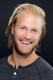 Photo of Joshua Murdoch as Larry White