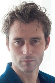 Photo of Declan Hannigan as Scott MacLaghan