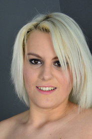 Photo of Lucy Shine