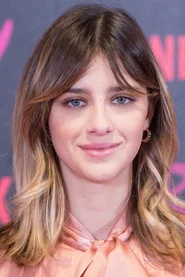 Photo of Benedetta Porcaroli as Amanda