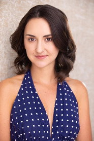 Photo of Jenny de la Fuente as Elle