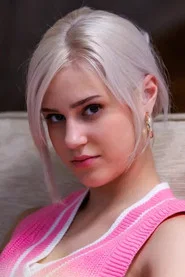 Photo of Amanda Rebeca Padar as Maie