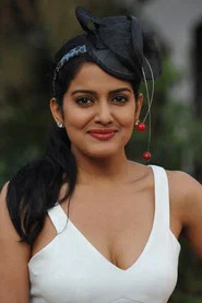 Photo of Vishakha Singh as Neetu Singh Raina