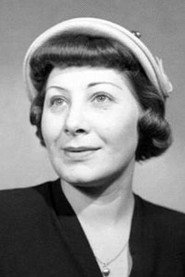 Photo of Magda Olthy as Pörnecziné