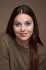 Photo of Maïla Valentir as Angèle Moisan