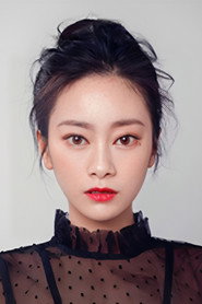 Photo of 张雨桐 as 红衣霓裳