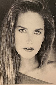 Photo of Elizabeth Barclay as Elizabeth