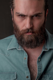 Photo of Shervin Hosseini as Arash Kafi (The Husband)