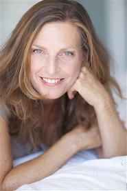 Photo of Frédérique Adler as Hotesse Assuranclone