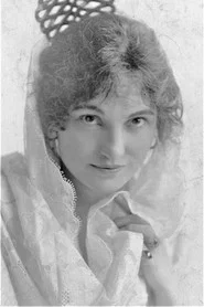 Photo of Lucille Young as Fay LaCross (as Lucille Younge)