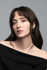Photo of Kübra Balcan as Vera