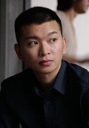 Photo of Zheng Runqi as Xiaowei / Hiou-ui