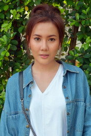 Photo of Kluaymai Pikulyam as รัตน์ หรือ รัตนาวดี
