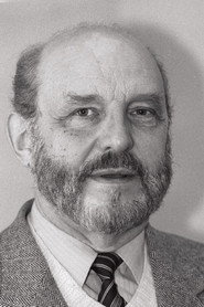 Photo of Teo Maiste as Scharenberg