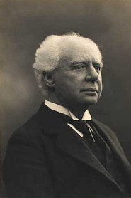 Photo of Peter Jerndorff as The King of Illyria