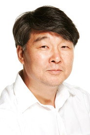 Photo of Choi Hyo-sang as Mi-jung's father