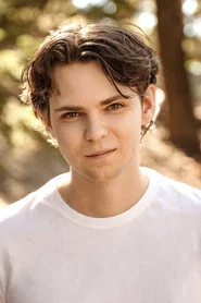 Photo of Robbie Kay as Tommy Clarke