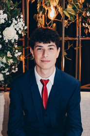 Photo of Gustavo Kuehne as Thiago
