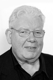 Photo of Richard Griffiths as Vernon Dursley