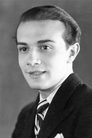 Photo of Robert Hommet as Young Man (uncredited)