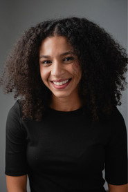 Photo of Debora Leal as Thais Celeste