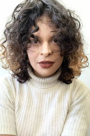 Photo of Helena Martins as Garçonete Luana