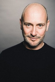 Photo of Guillaume Veyre as L'homme 1