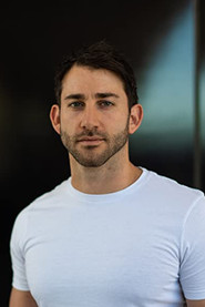 Photo of Matt Theo as Noah Tate