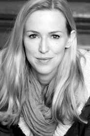 Photo of Manon Kahle as Jennifer