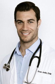 Photo of Evan Antin as Self - Host
