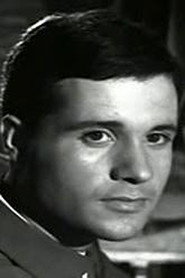 Photo of Manuel Manzaneque as Pierre