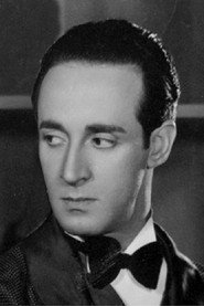 Photo of Víctor Urruchúa as Nicolás Bravo
