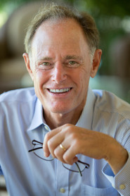 Photo of David Perlmutter as Waiter