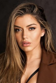 Photo of Angela Cela as Erika (Segment: The Green Mist)
