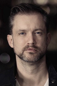 Photo of Derek Hagen as Guide 2 'American'