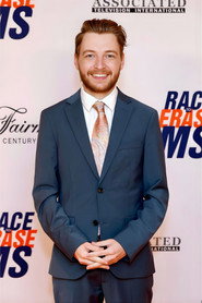 Photo of Chase Crawford as Noah