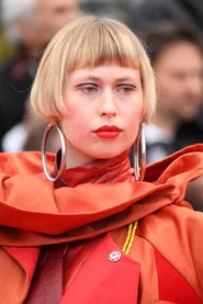 Photo of Thea Carla Schøtt as Psyche