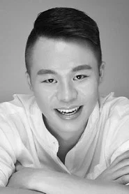 Photo of He Zhengting as Supermarket Staff