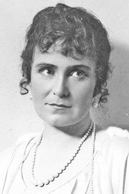 Photo of Edith Erastoff as Halla the Widow